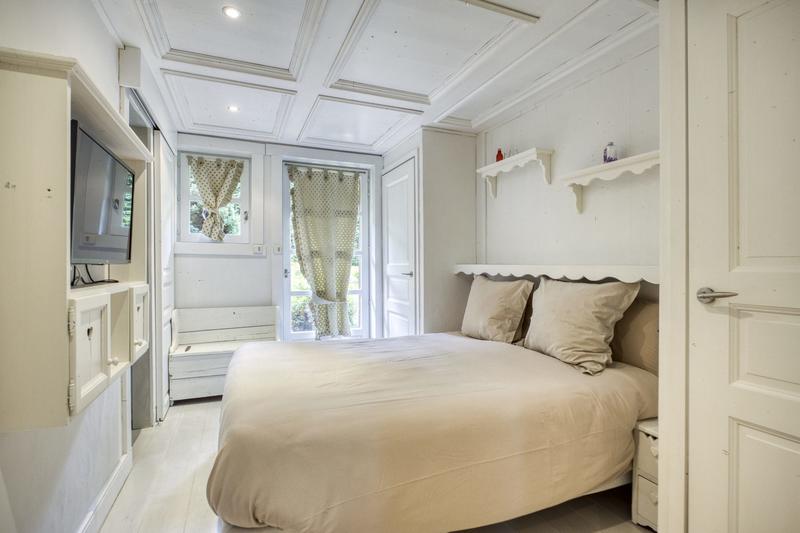 Châlet - 247 m² - 10 pièces