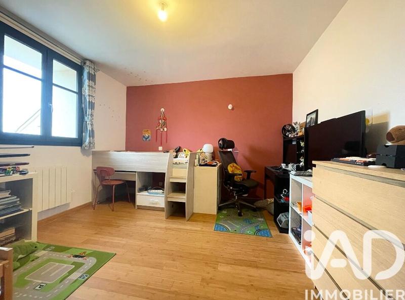 Maison - 200 m² - 7 pièces