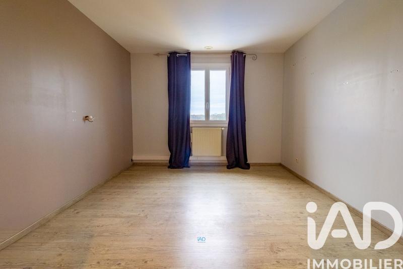 Maison - 180 m² - 7 pièces
