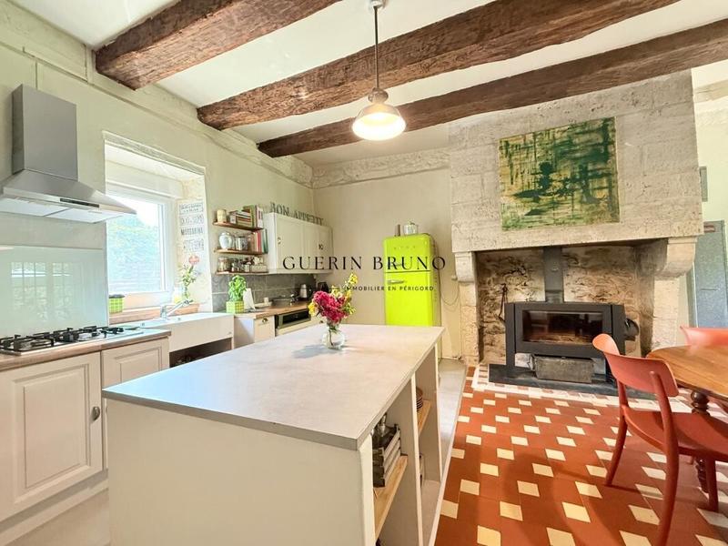 Maison - 180 m² - 6 pièces