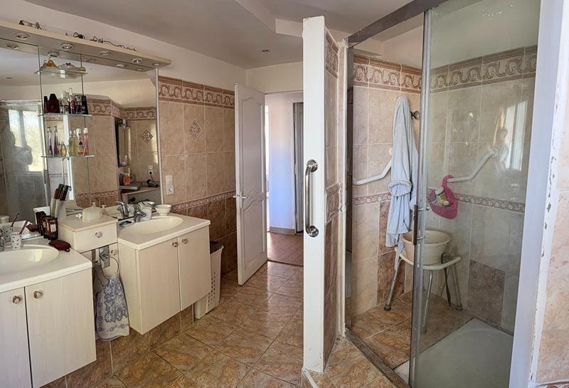 Propriété - 150 m² - 6 pièces