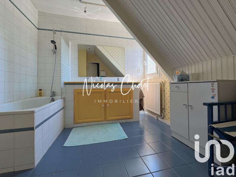 Maison - 143 m² - 7 pièces