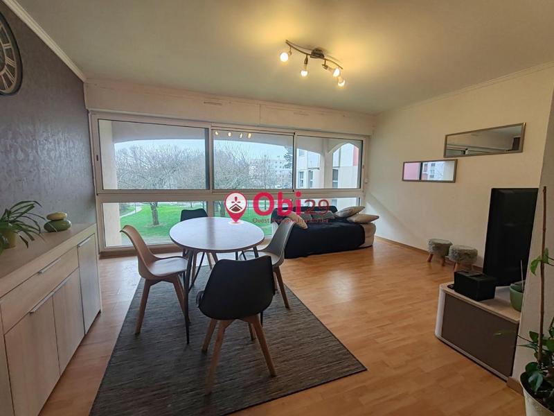 Appartement - 100 m² - 5 pièces