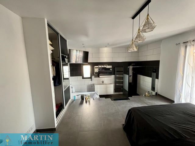 Villa - 200 m² - 6 pièces