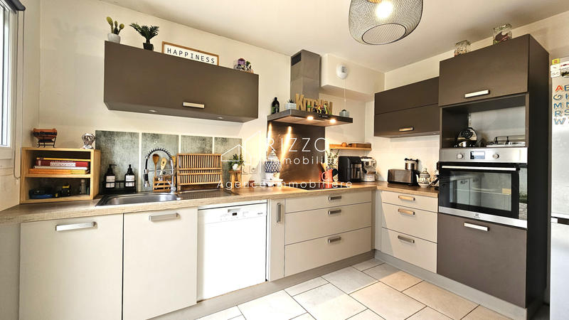 Maison - 97 m² - 4 pièces