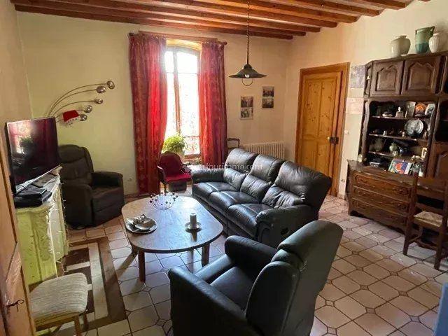 Maison - 278 m² - 8 pièces