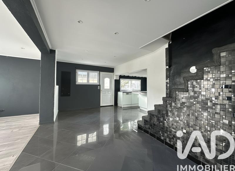 Maison - 80 m² - 4 pièces