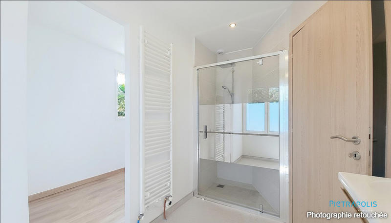 Maison traditionnelle - 186 m² - 6 pièces