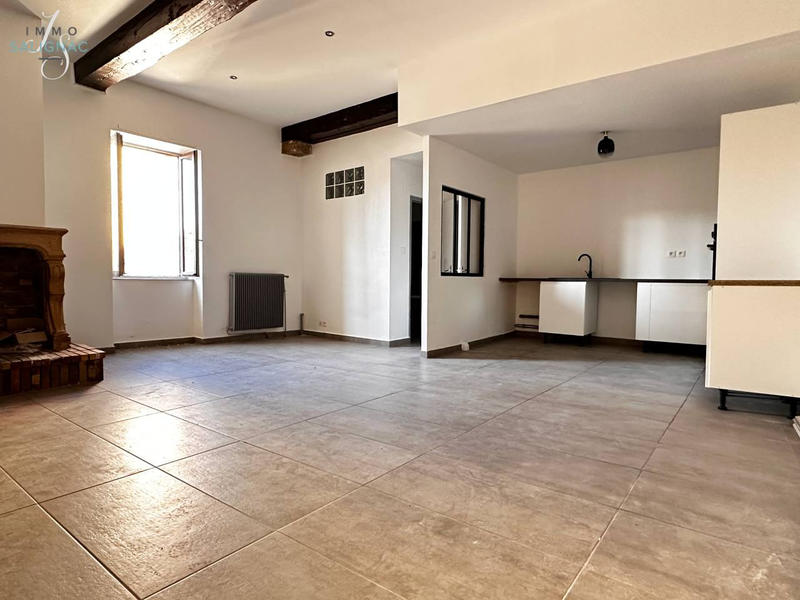 Appartement - 82 m² - 3 pièces