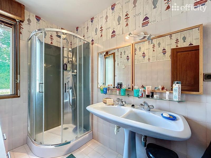 Maison - 194 m² - 6 pièces