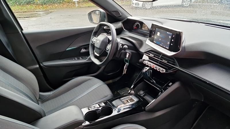 Peugeot 2008 Bluehdi 130 Ss Eat8 Allure