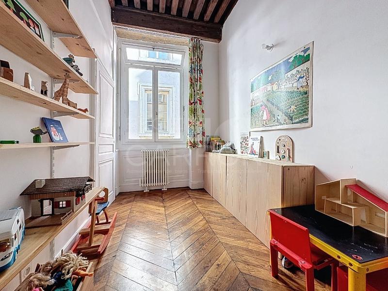 Appartement - 110 m² - 3 pièces