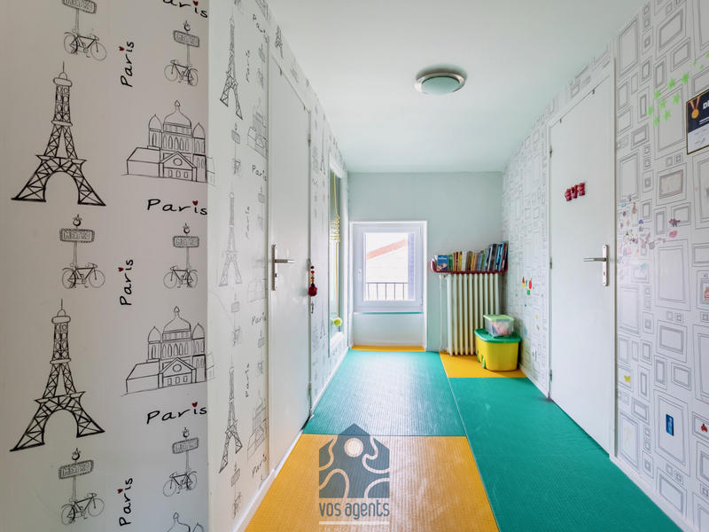 Maison - 177 m² - 8 pièces