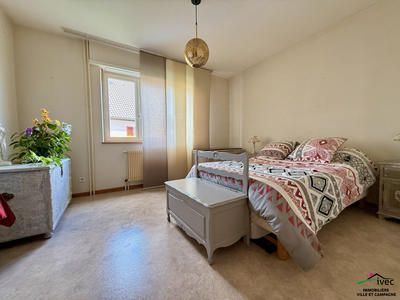 Maison - 255 m² - 10 pièces