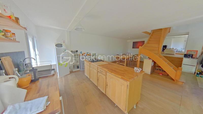 Propriété - 154 m² - 6 pièces