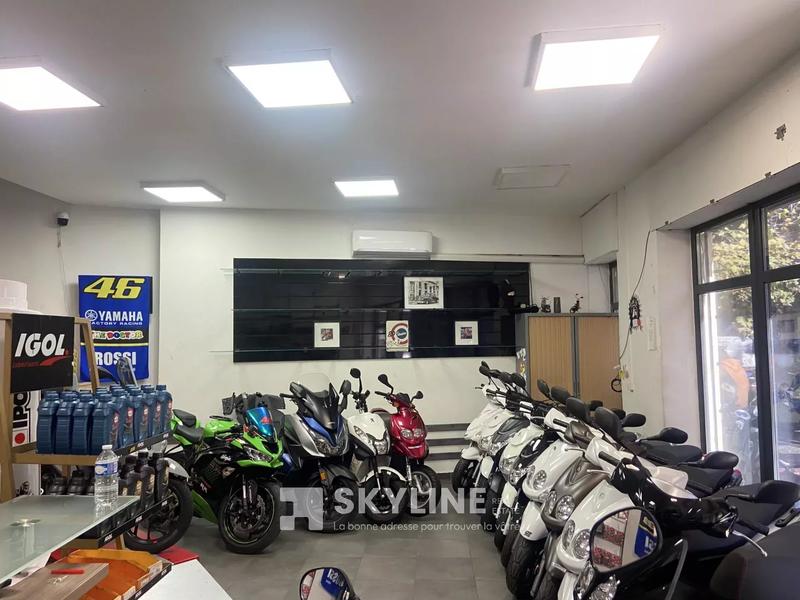 Fonds de commerce - Magasins - 65 m²