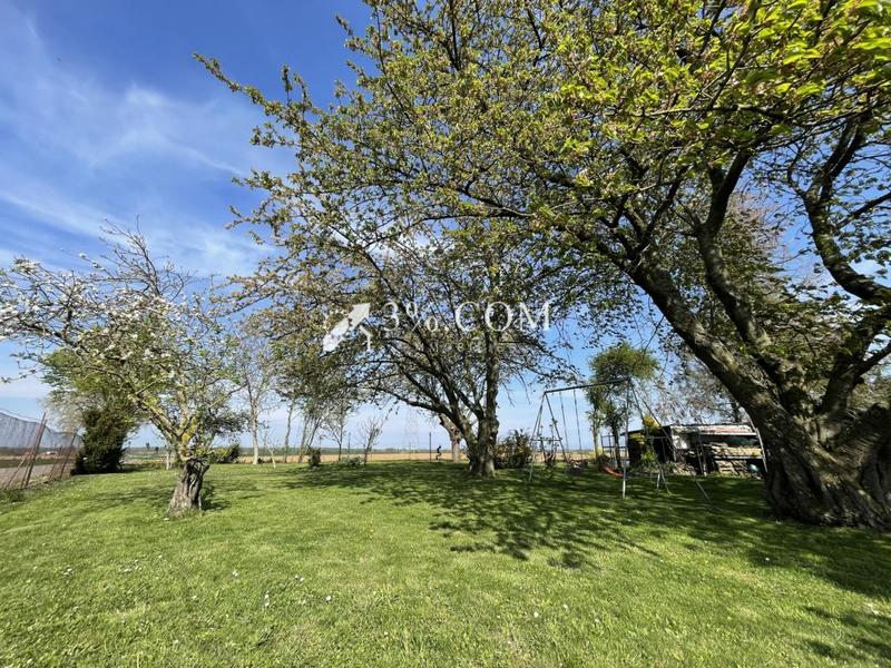 Terrain de loisirs - 1 523 m²