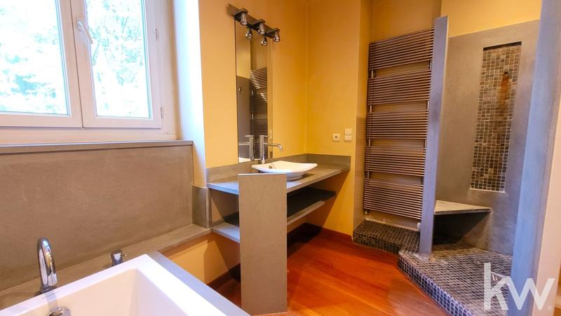 Appartement - 89 m² - 4 pièces