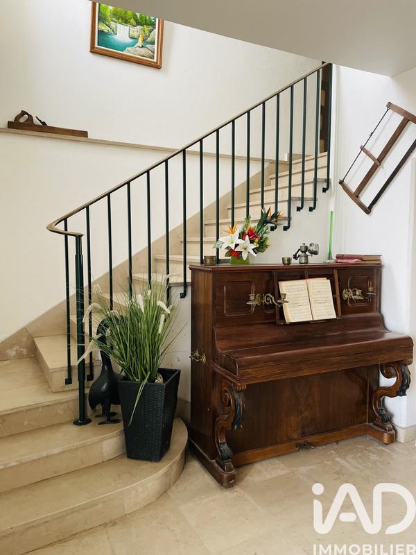 Maison de maîtres - 260 m² - 14 pièces