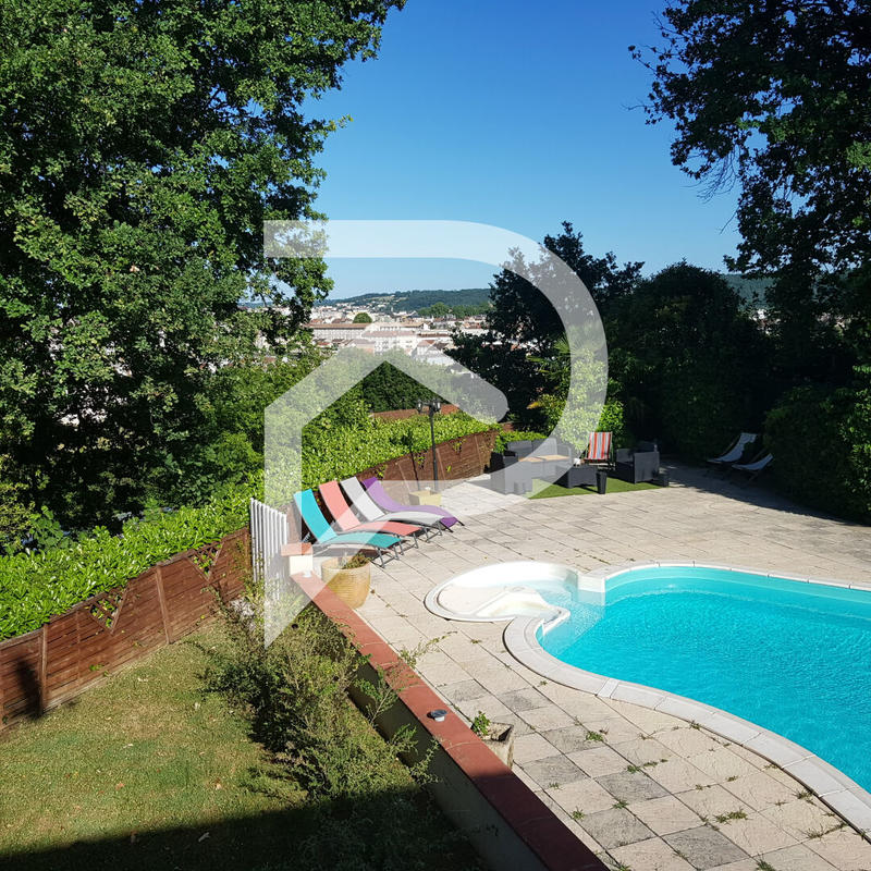 Maison - 150 m² - 6 pièces