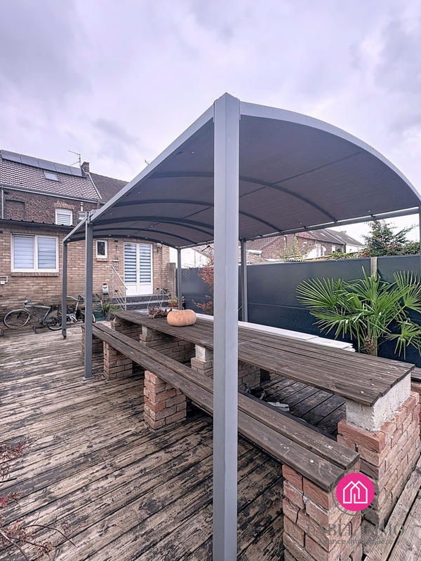 Maison - 140 m² - 7 pièces