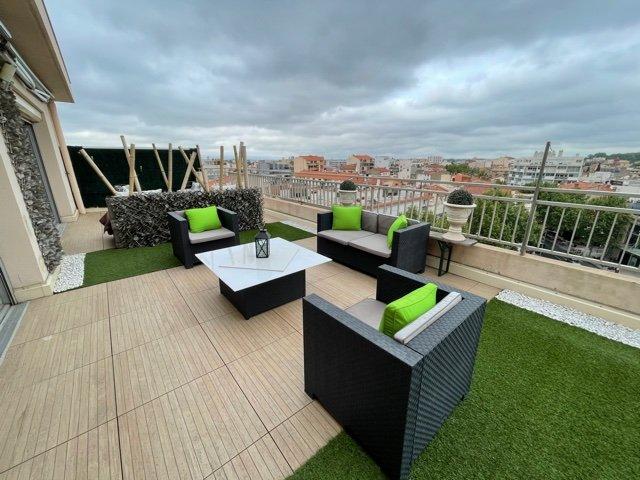 Villa sur toit - 138 m² - 4 pièces
