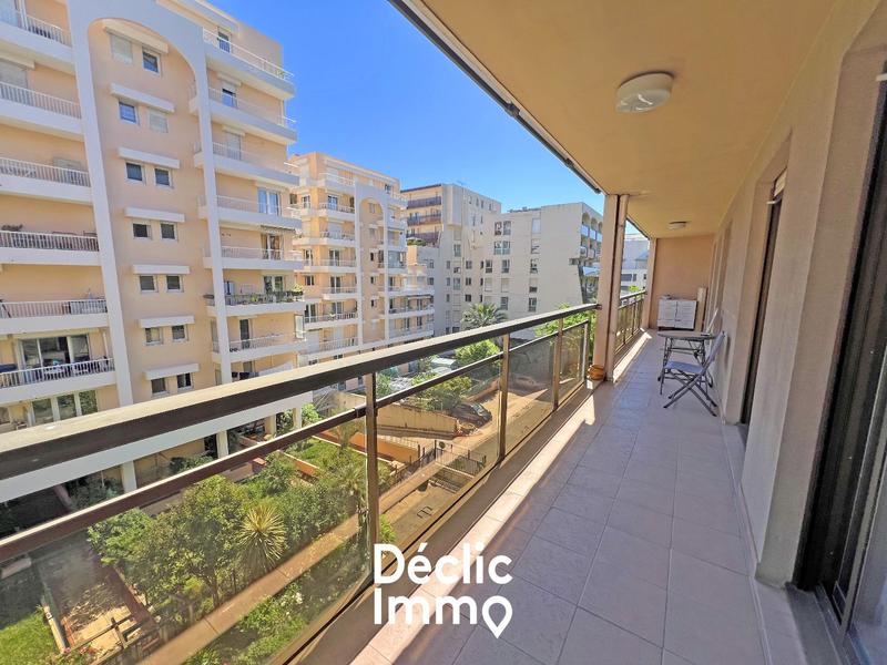 Appartement - 67 m² - 3 pièces