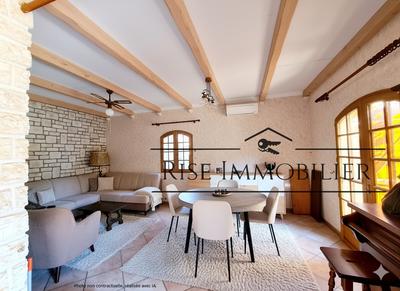 Maison - 98 m² - 4 pièces