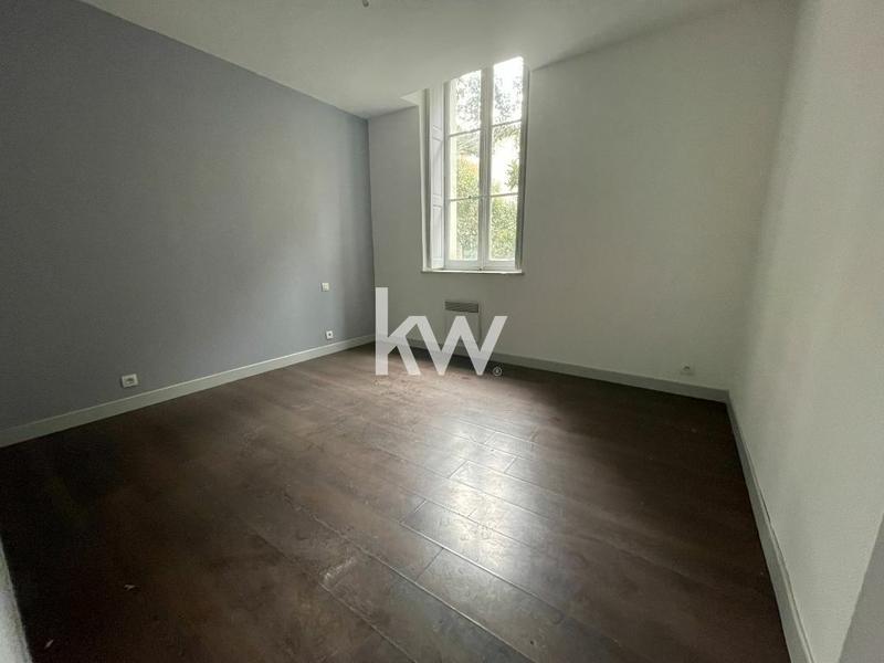 Appartement - 179 m² - 6 pièces