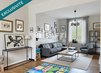 Maison - 288 m² - 10 pièces