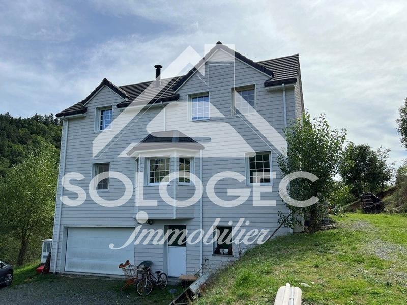 Maison contemporaine - 235 m² - 8 pièces