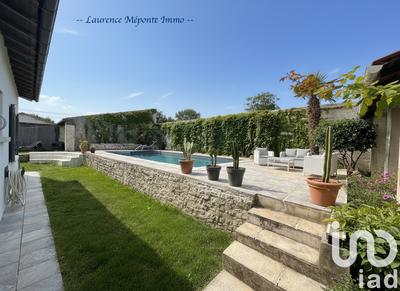 Maison - 208 m² - 6 pièces