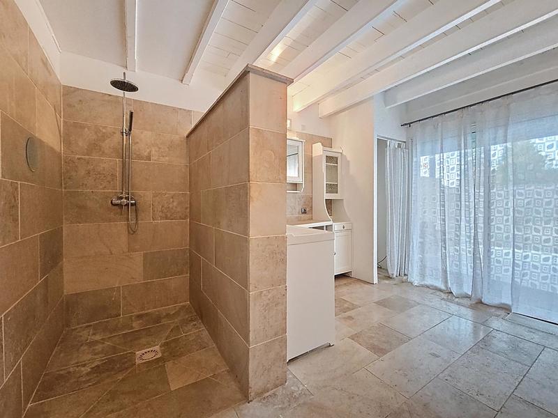 Maison - 219 m² - 7 pièces