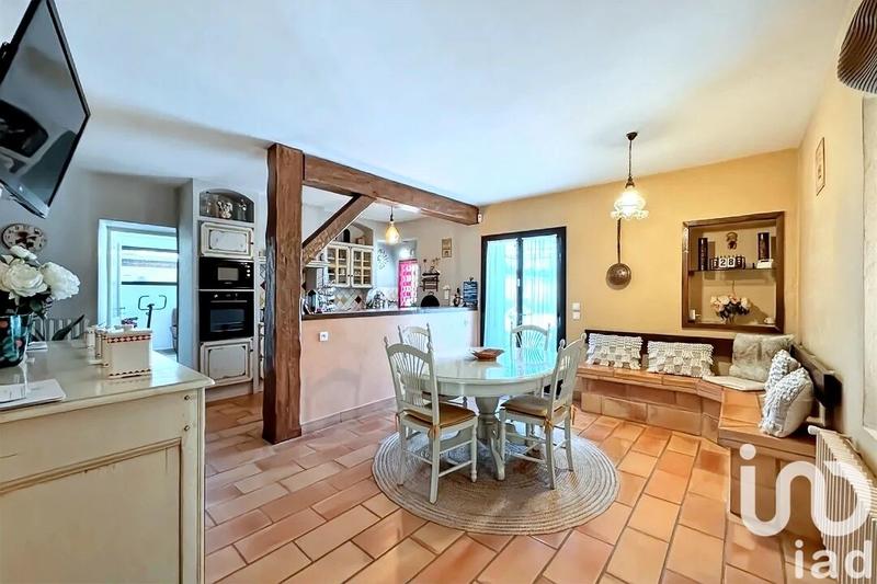 Maison - 195 m² - 7 pièces