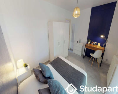 Chambre - 90 m² - 1 pièce