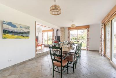Maison - 176 m² - 7 pièces