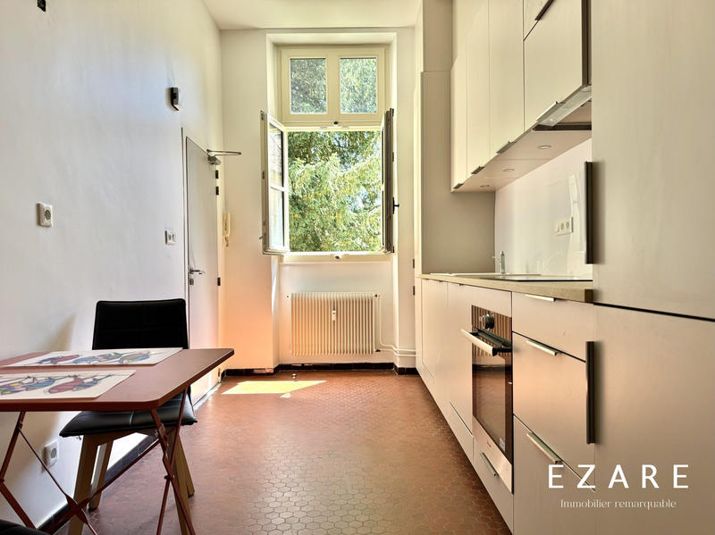 Appartement - 80 m² - 3 pièces