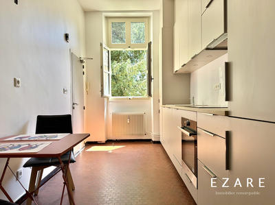 Appartement - 80 m² - 3 pièces