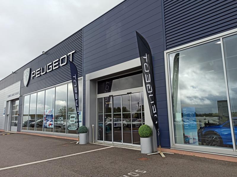 Local commercial - 4 390 m²