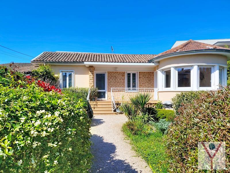 Maison - 96 m² - 4 pièces