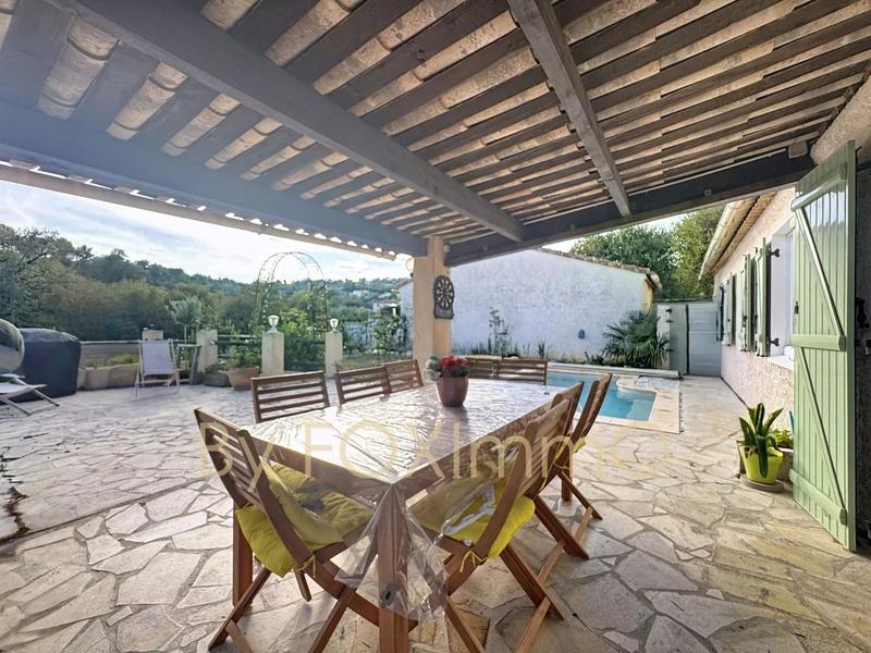 Maison - 95 m² - 4 pièces