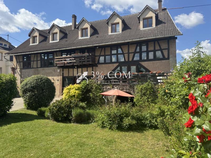 Demeure - 328 m² - 7 pièces