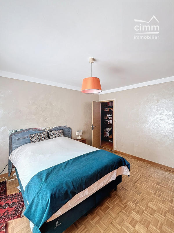 Maison - 177 m² - 6 pièces