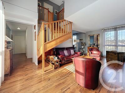 Appartement - 98 m² - 5 pièces
