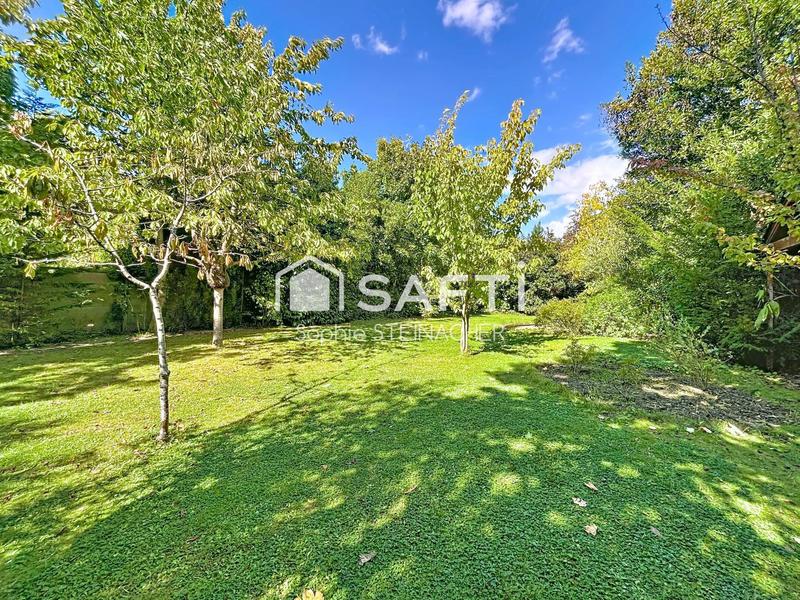 Maison - 183 m² - 6 pièces