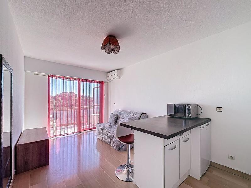 Studio - 21 m² - 1 pièce