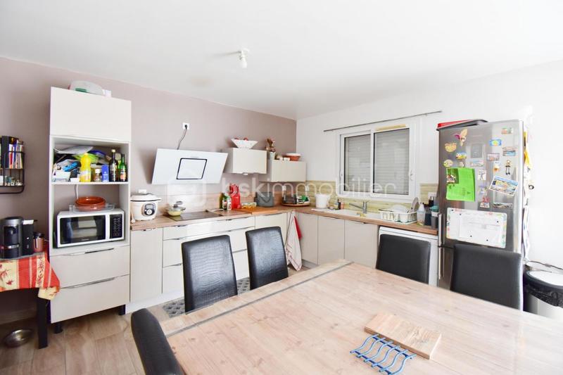 Villa - 100 m² - 5 pièces