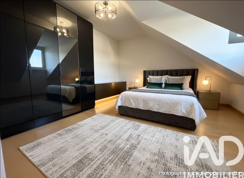 Maison - 179 m² - 7 pièces