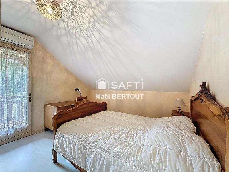 Maison - 136 m² - 6 pièces