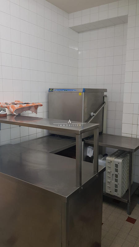 Fonds de commerce - 1 180 m²